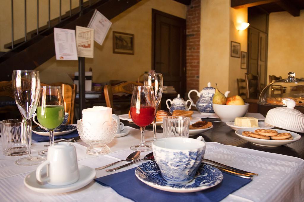 Bed and Breakfast Casa Del Grande Vecchio Airasca Esterno foto