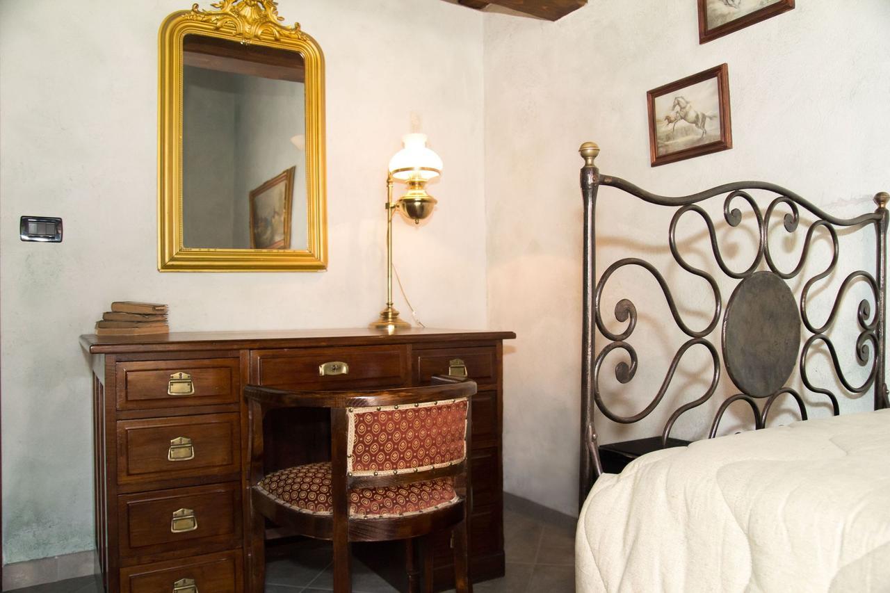 Bed and Breakfast Casa Del Grande Vecchio Airasca Esterno foto