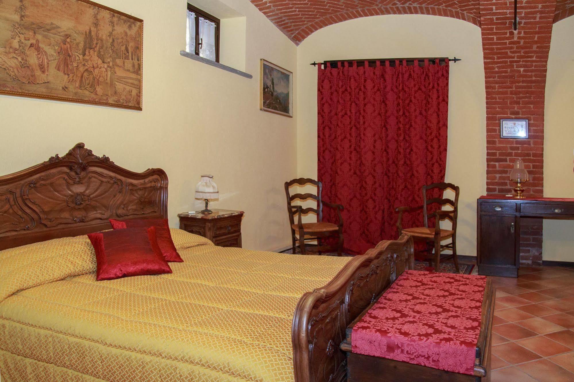 Bed and Breakfast Casa Del Grande Vecchio Airasca Esterno foto